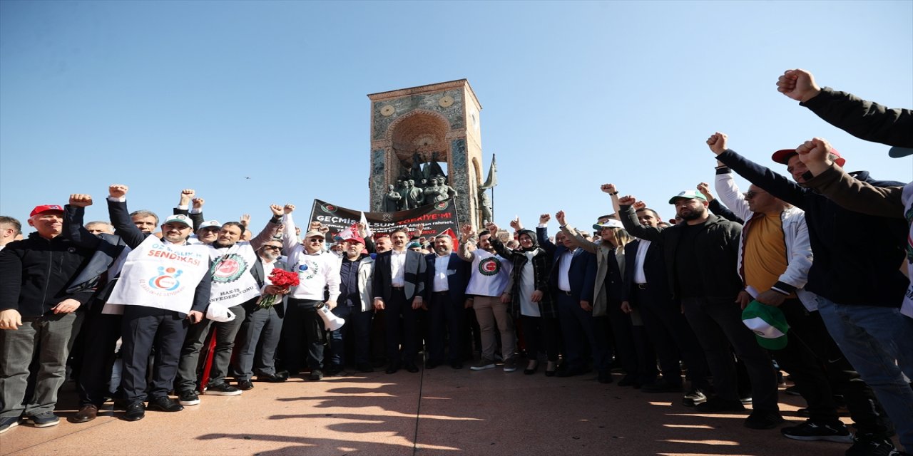 İstanbul'da 1 Mayıs Günü kutlanıyor.