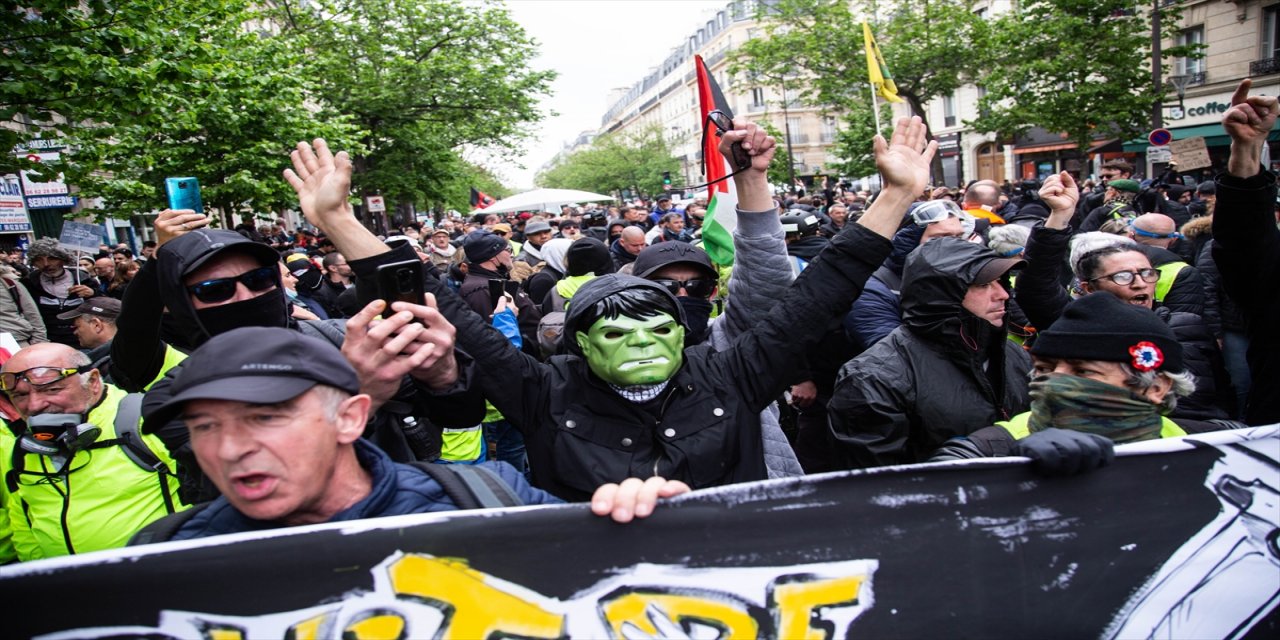 Fransa'da 1 Mayıs Günü olaylı başladı.