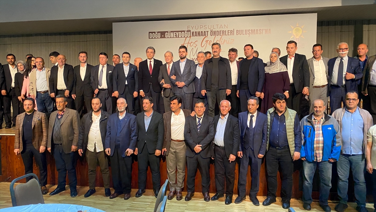 AK Parti, Eyüpsultan'da Doğu-Güneydoğulu kanaat önderleriyle buluştu