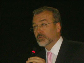 Hulki Cevizoğlu istifa etti