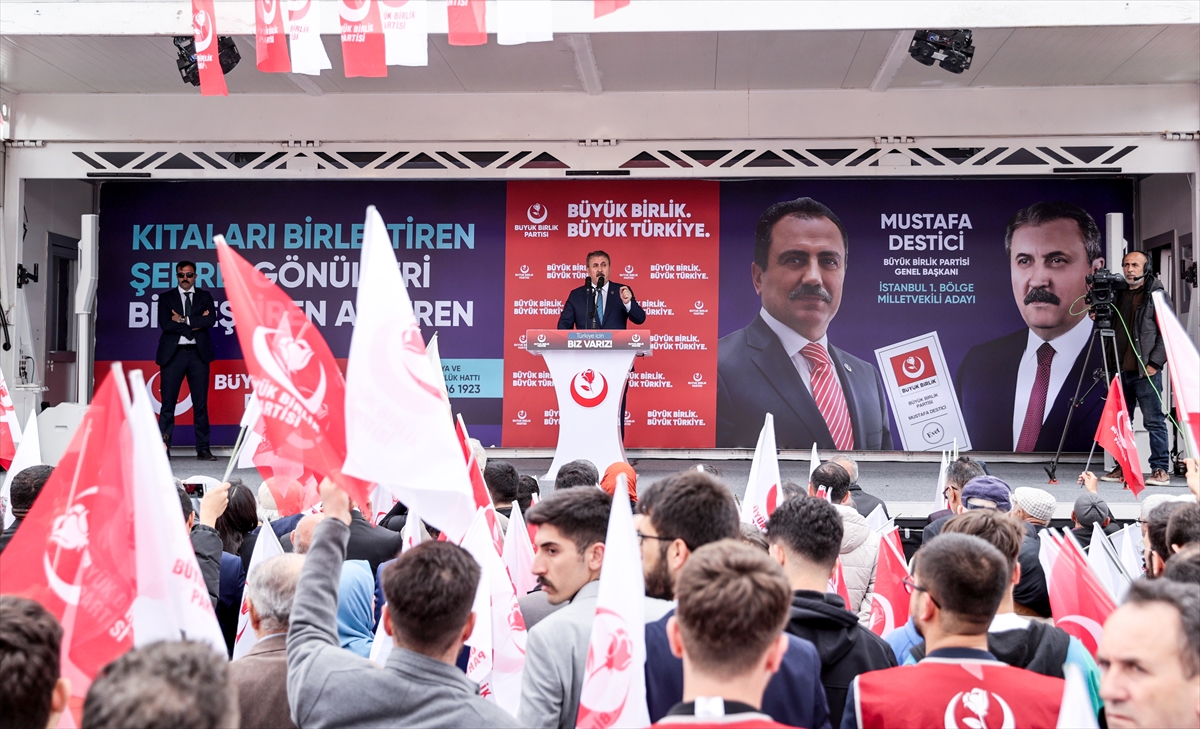 (Akşener) Sen Türk milliyetçisi değilsin. Sen çakma milliyetçisin