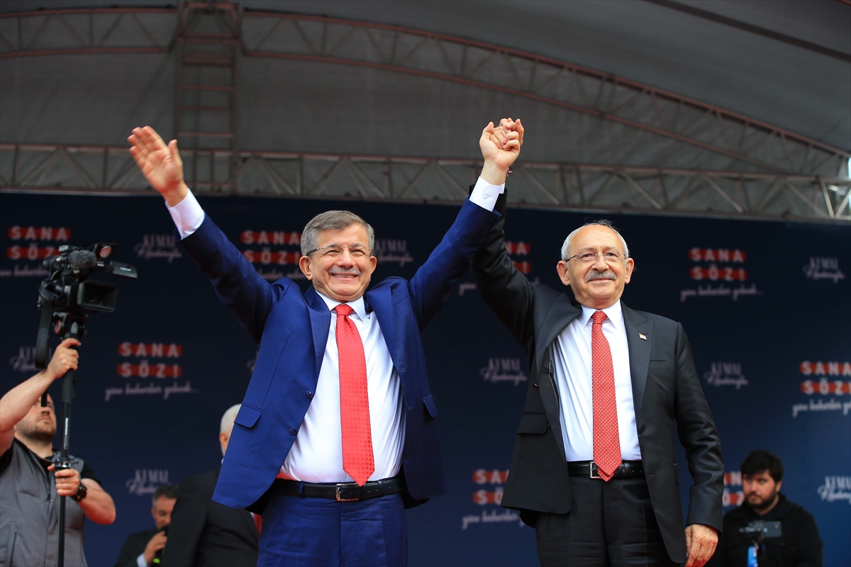 5 yıl içinde İstanbul'un nüfusu 2,5 milyon azalacak.