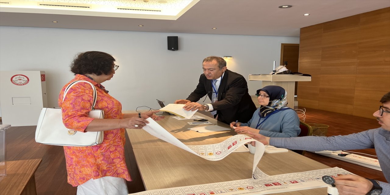 Nijerya'da Türkiye'deki seçimler için oy kullanma işlemi başladı.