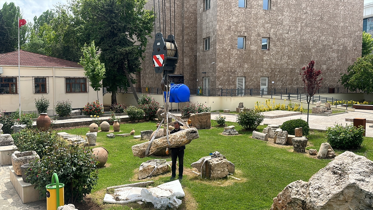 Karakuş Tümülüsü'nde restorasyon çalışması yapılıyor