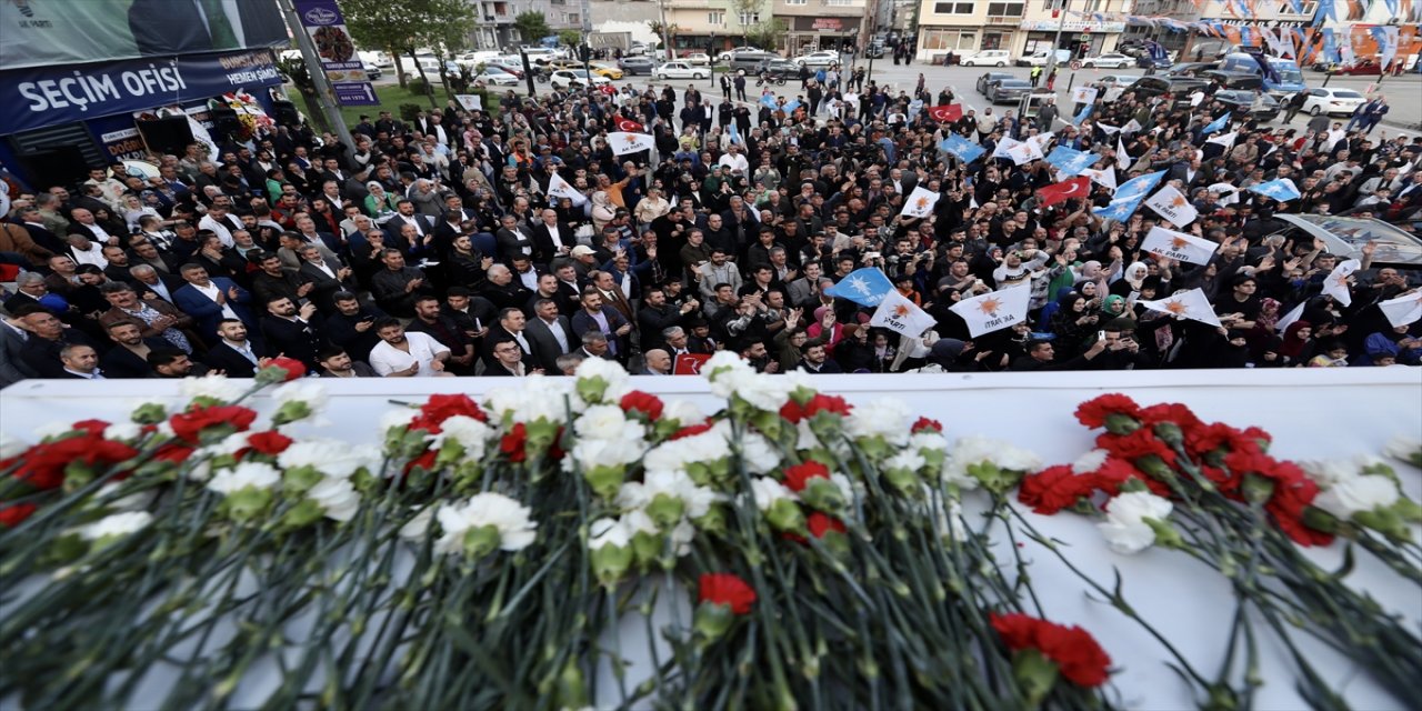 Sanayi ve Teknoloji Bakanı Varank Bursa'da seçim ofisi açılışında konuştu