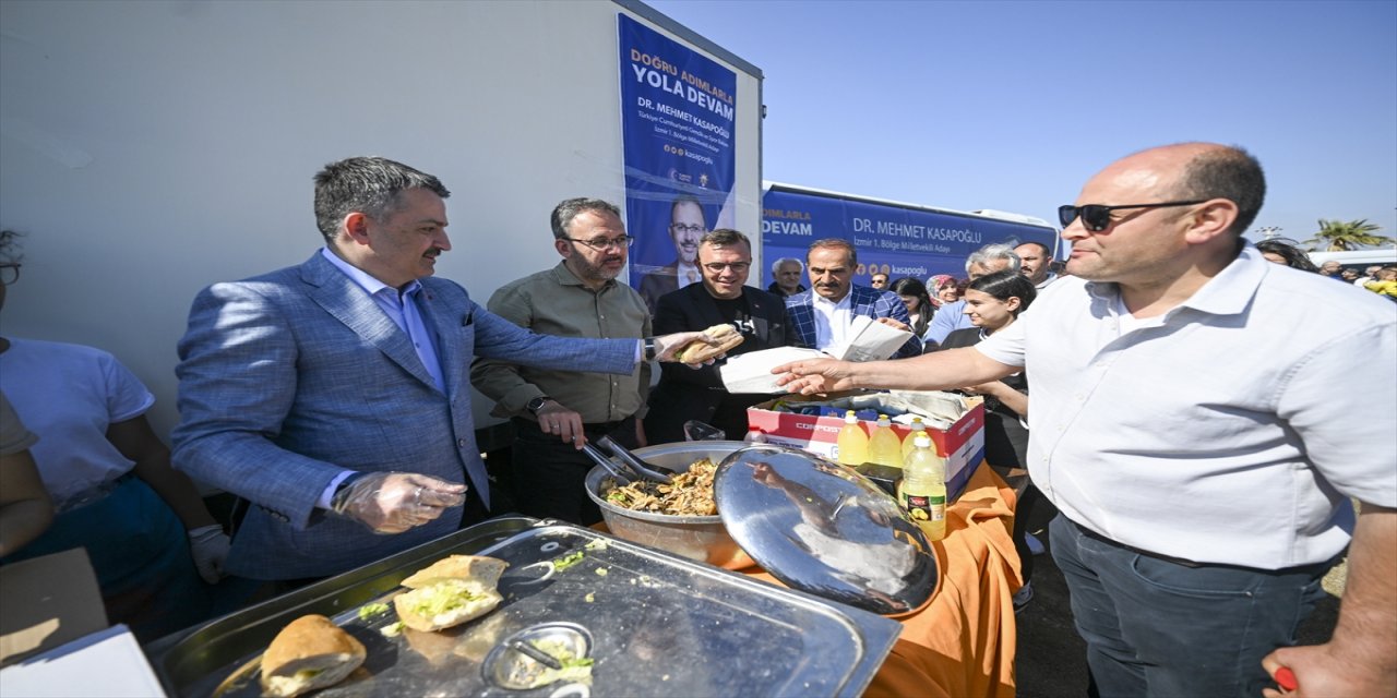 Bakan Kasapoğlu Seferihisar ziyaretini gerçekleştirdi.