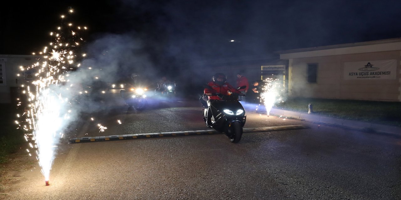 Türkiye'nin otomobili Togg, Bursa Yunuseli Havalimanı'nda hünerlerini sergiledi