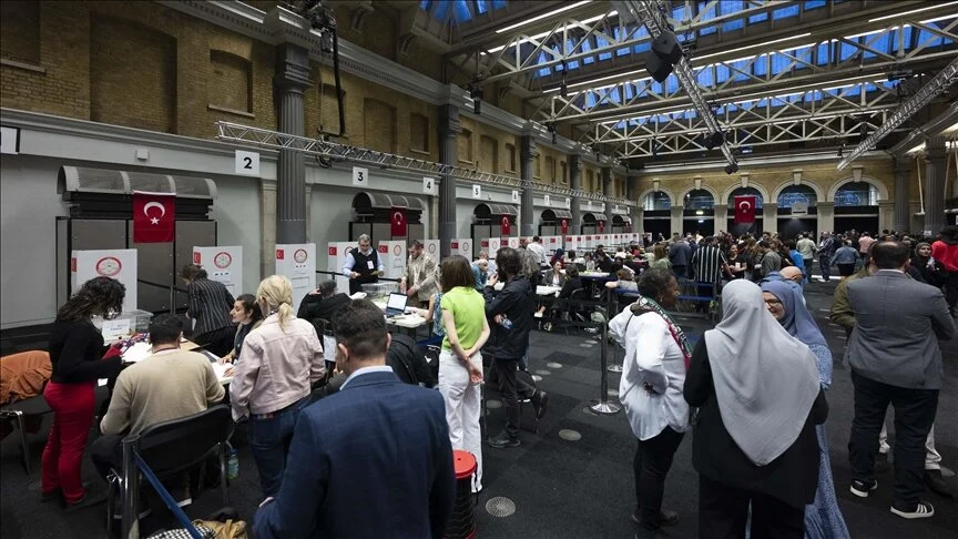 Yurt dışındaki vatandaşların oy verme işlemi rekor katılımla tamamlandı