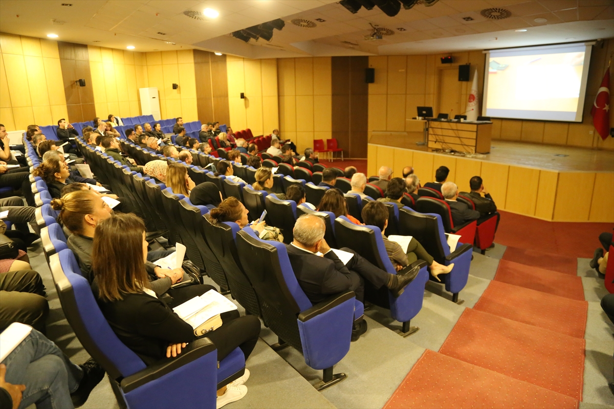 Edirne'de sandık kurulu başkan ve üyelerine eğitim verildi