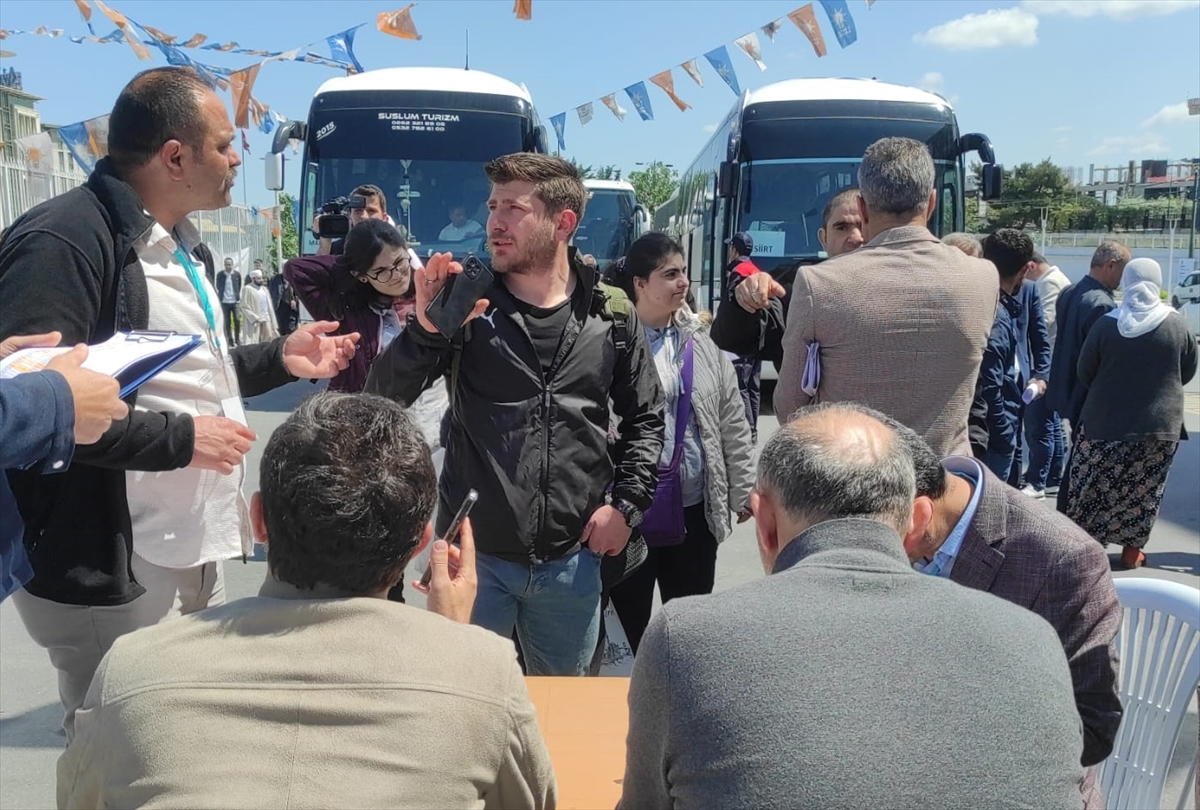 AK Parti'den İstanbul dışında oy kullanacaklara ücretsiz otobüs seferi