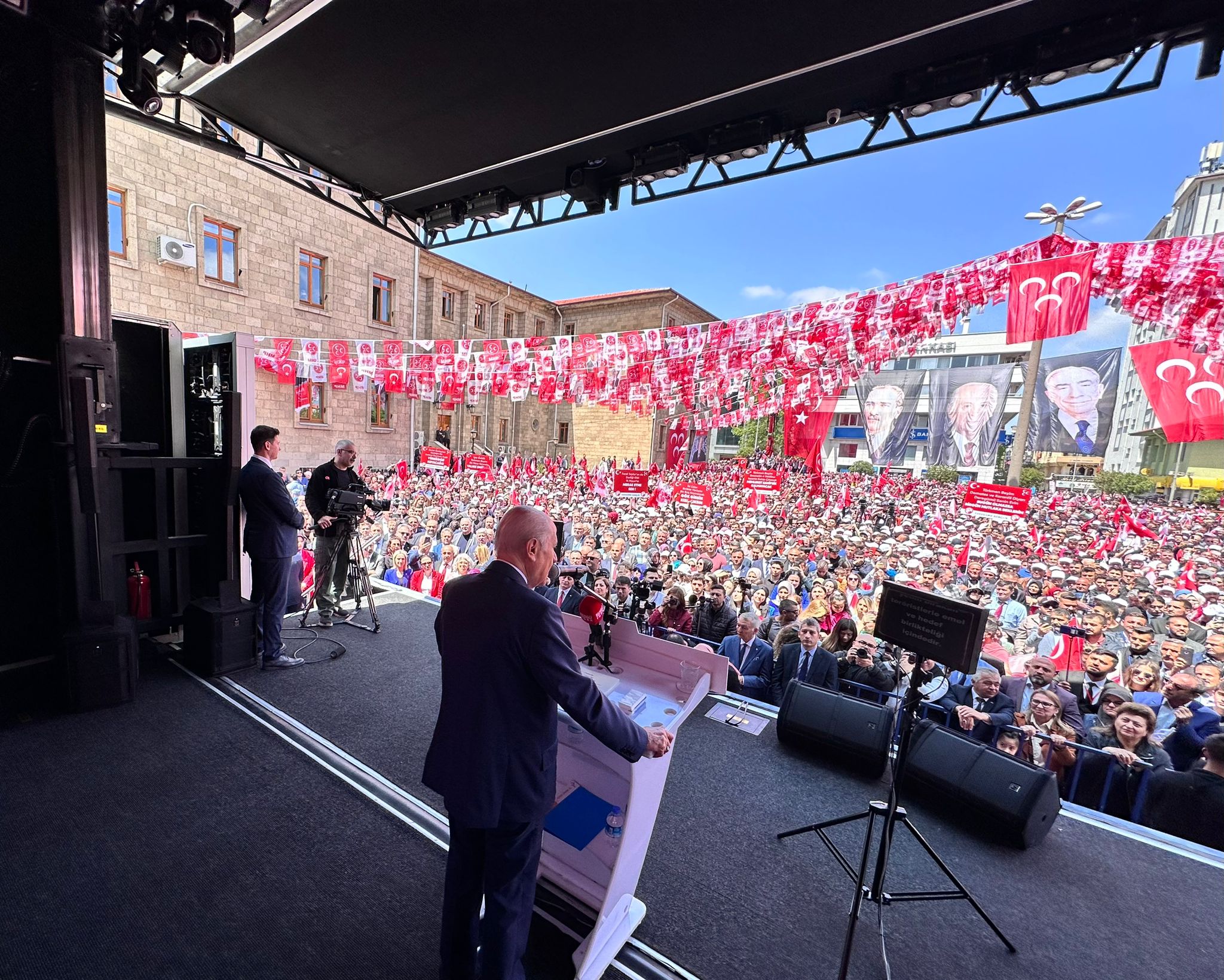 "Kılıçdaroğlu'nun, Türkiye'yi yönetecek ne bilgisi, ne de kültürü vardır"