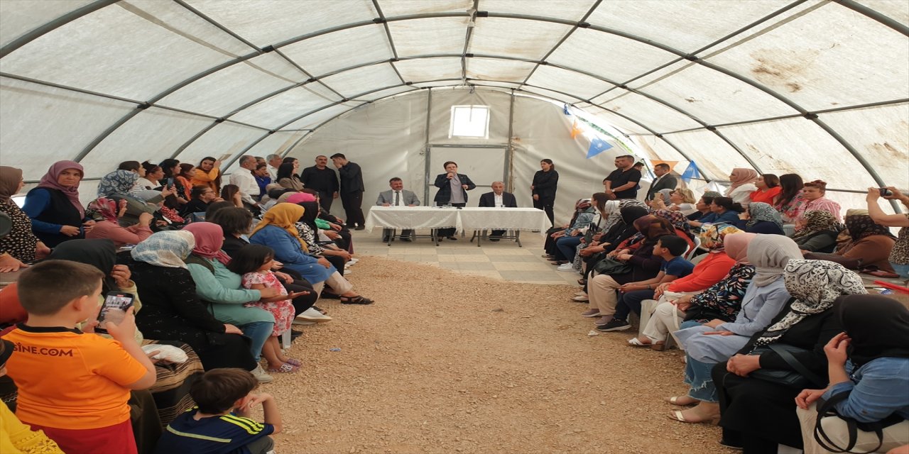 Bakan Yanık, AK Parti'nin seçim koordinasyon merkezinde.