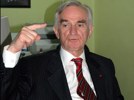 Önder Sav CIA Ajanı mı?