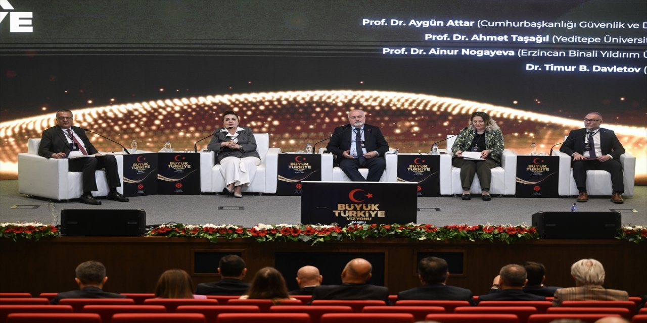 Büyük Türkiye Vizyonu paneli düzenlendi.