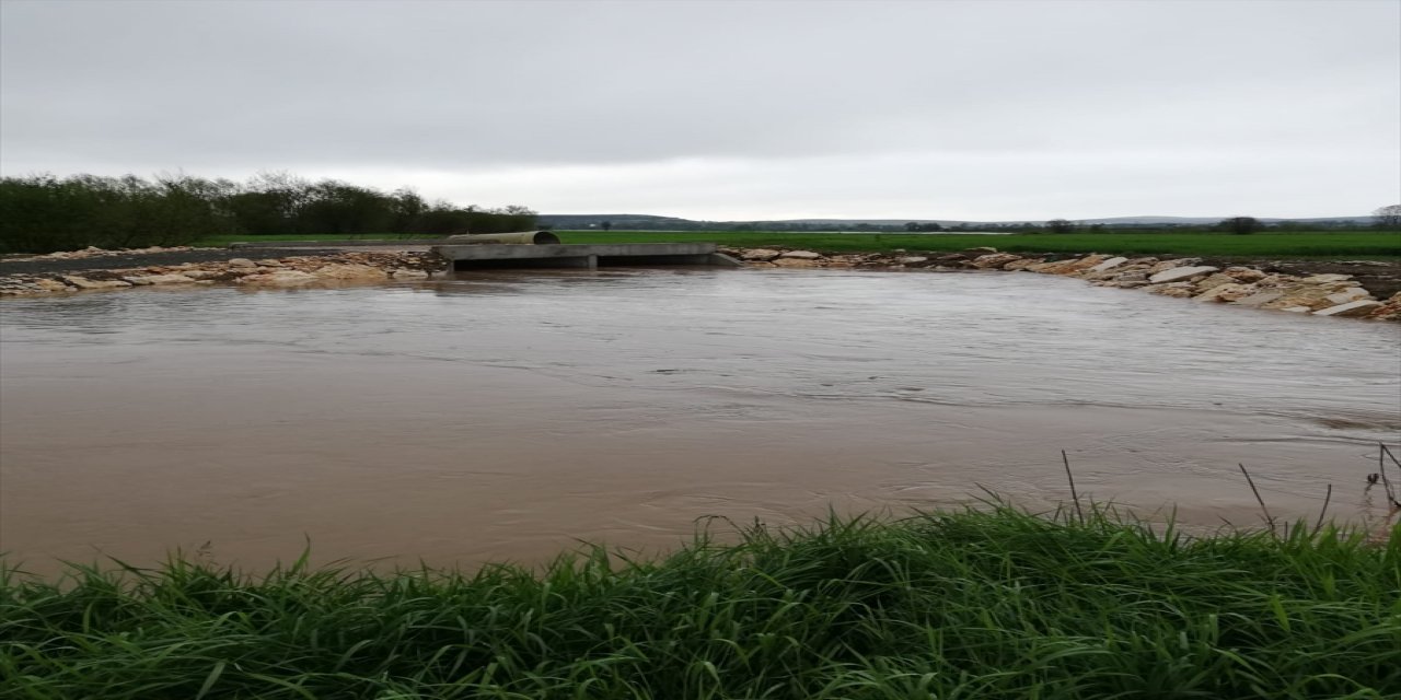 Kastamonu'da sağanak yağış etkisini gösterdi.