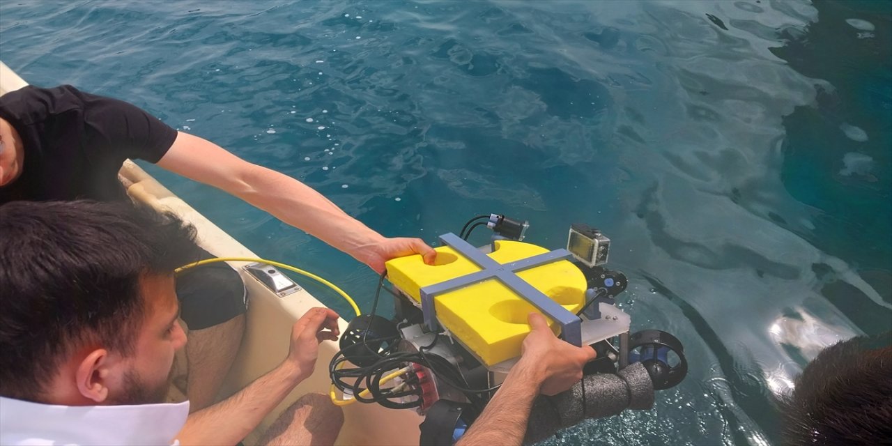İnsansız su altı aracı PUSAT deniz canlılarının keşfinde kullanılacak.