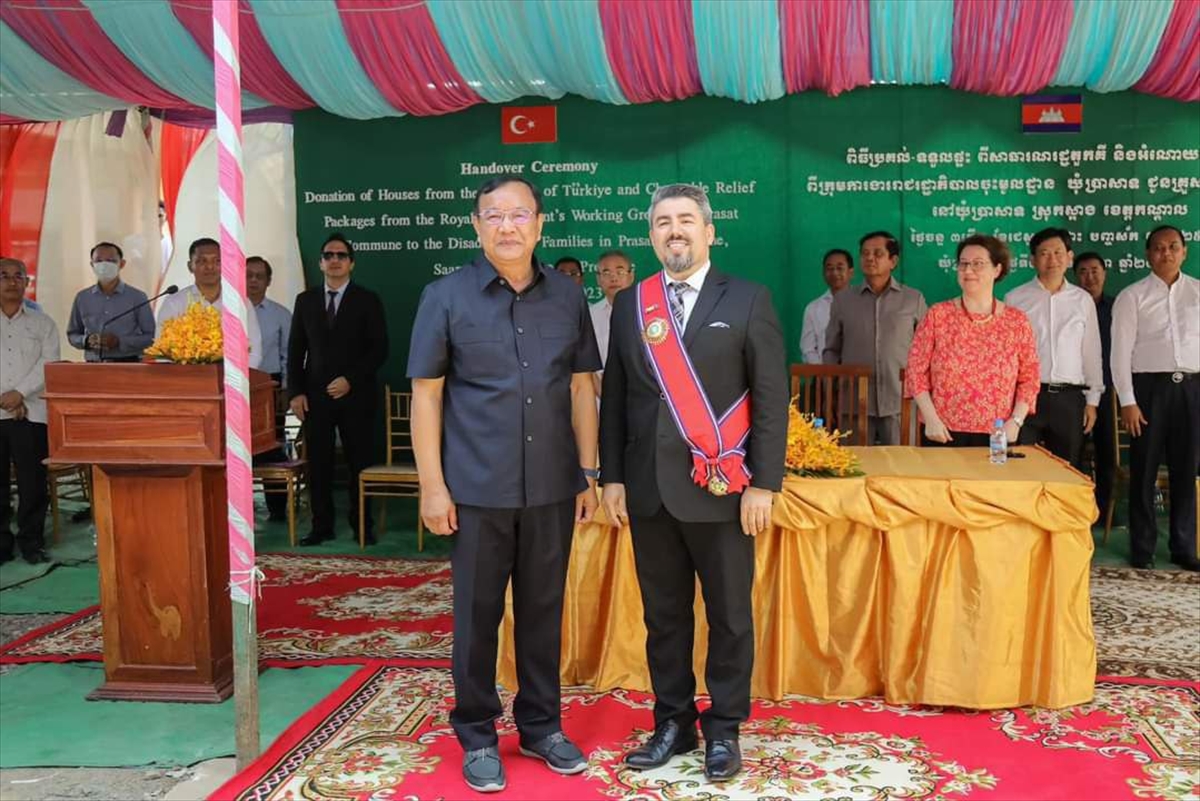 TİKA'ya Kamboçya 'dan devlet nişanı