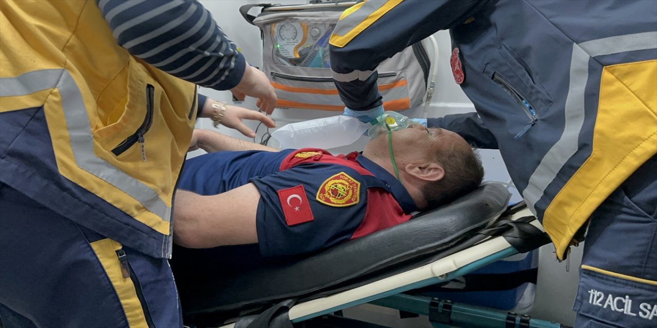Tokat'ta dumandan etkilenen itfaiye eri hastaneye kaldırıldı.