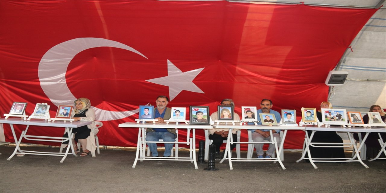 Diyarbakır annelerinin evlat nöbeti kararlılıkla sürüyor