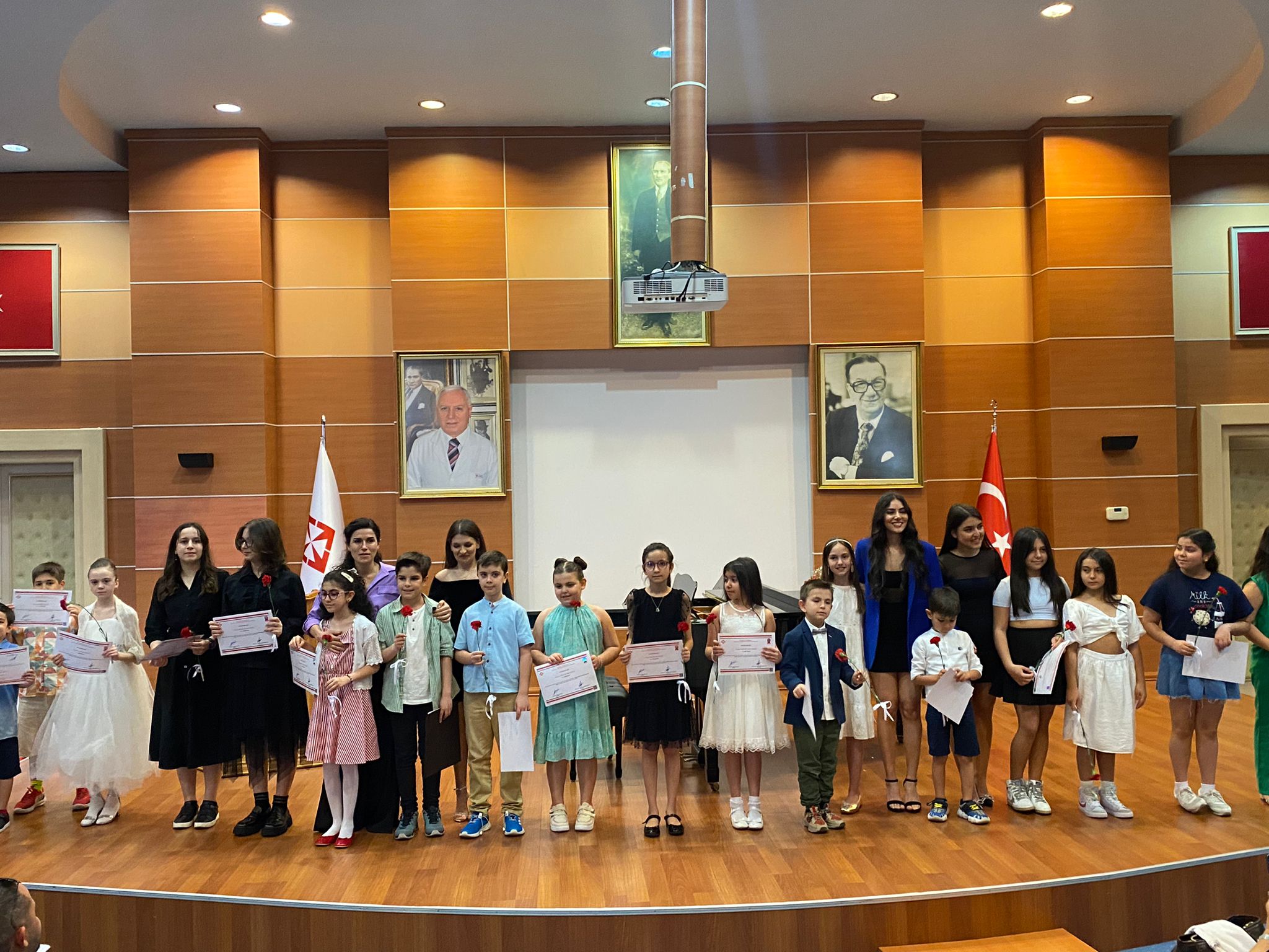 Başkent Üniversitesi Bedam Öğrencileri Sanatseverler İle Buluştu