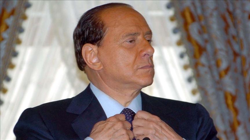 Son 30 yılda İtalya'da en uzun süre Başbakanlık yapan isim: Silvio Berlusconi