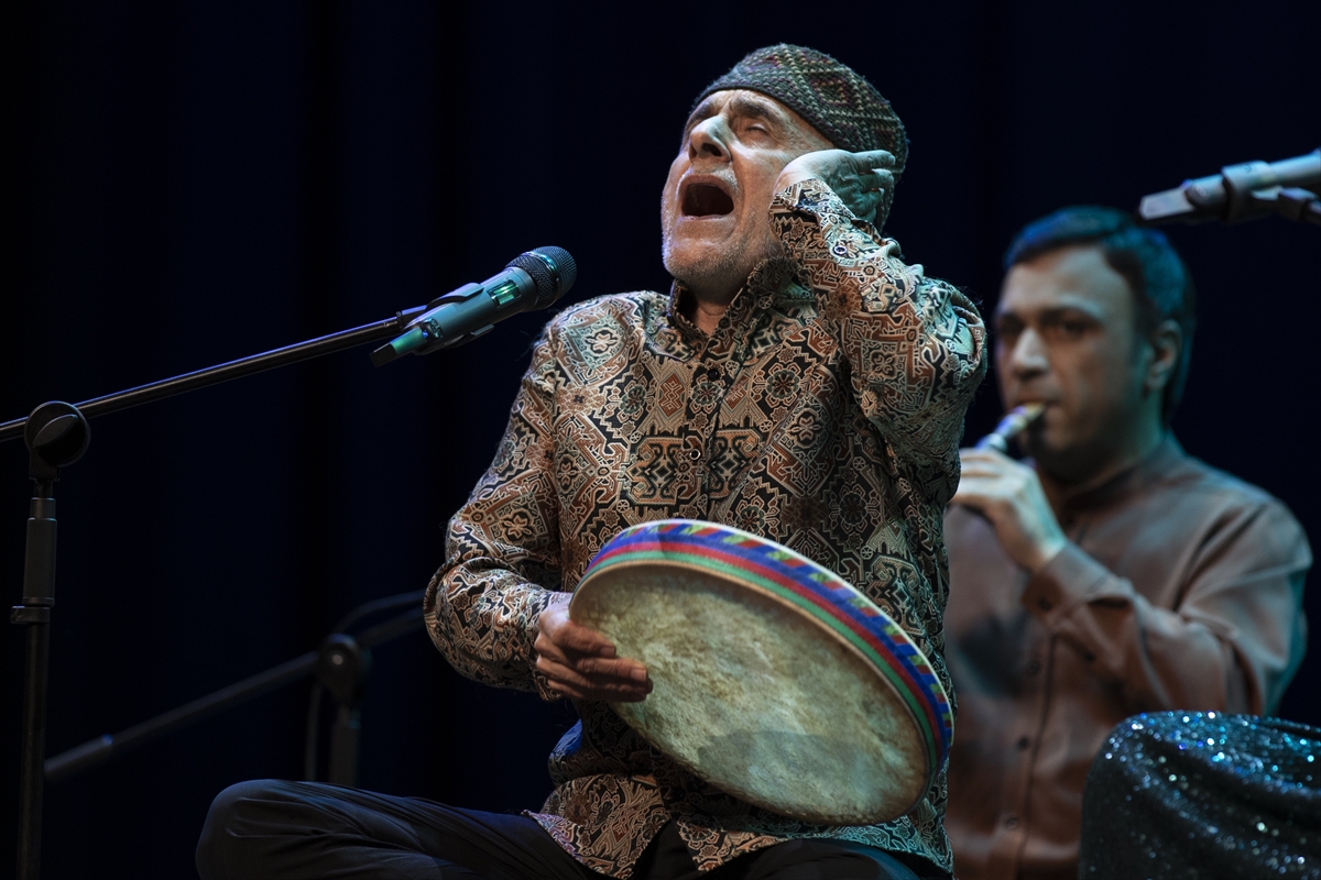 Alim Kasımov, Haydar Aliyev'in doğumunun 100. yılı vesilesiyle AKM'de sahne aldı
