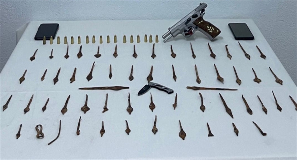 Kahramanmaraş'ta Roma dönemine ait mızrak uçları ele geçirildi