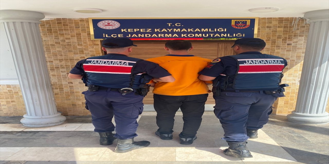 Antalya’da 14 yıl kesinleşmiş hapis cezası bulunan firari hükümlü yakalandı