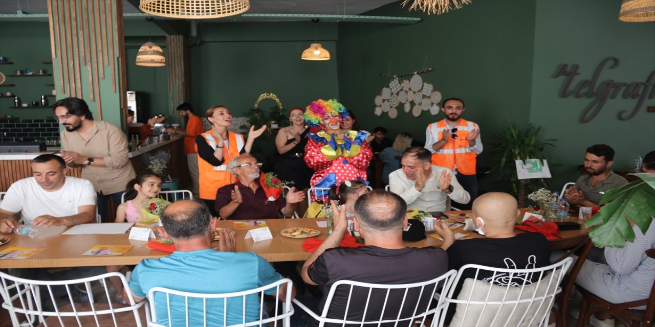 Diyarbakır'da lösemili çocuklar için etkinlik düzenlendi.