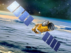 Ahmedinejad'ı uydudan izleyecekler