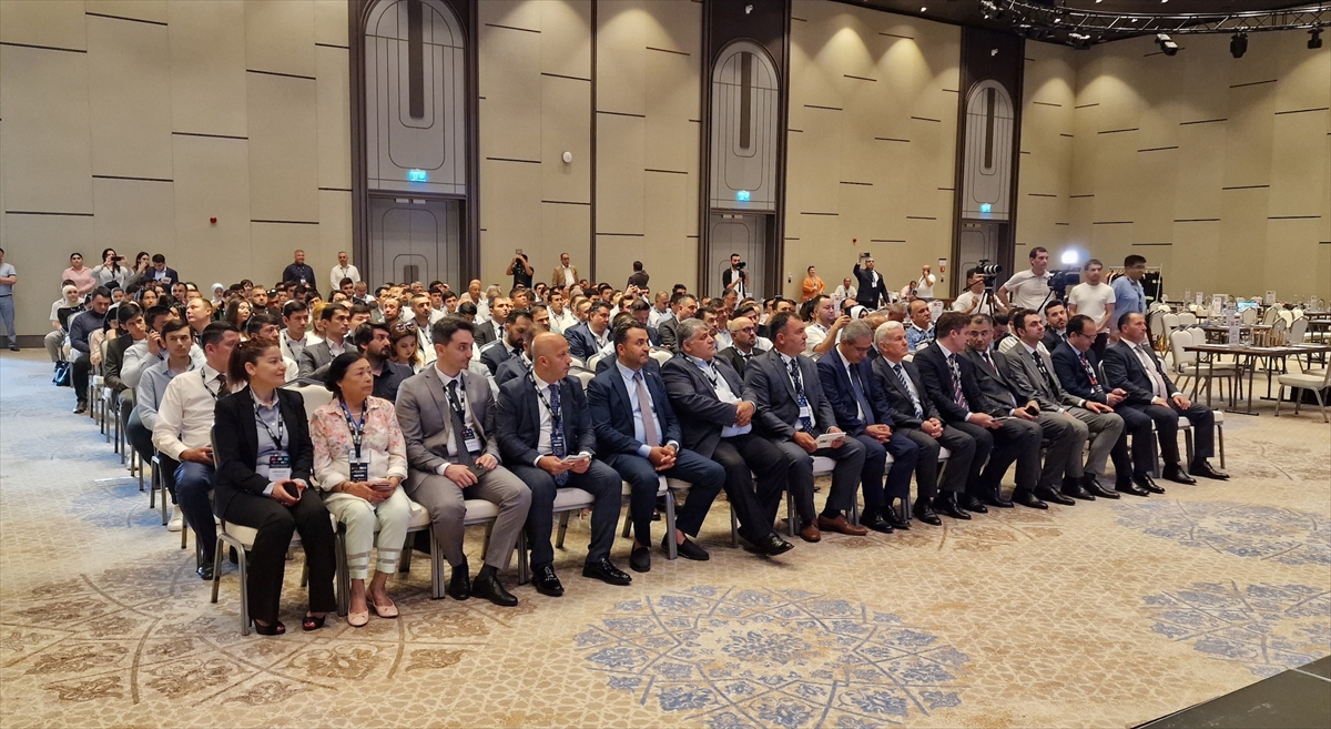 Özbek ve Türk iş adamları Taşkent'te iş fırsatlarını değerlendirdi