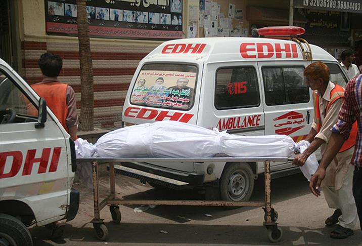 Aşırı sıcakların yaşandığı Pakistan'da kliması çalışmayan hastanede 4 hasta öldü