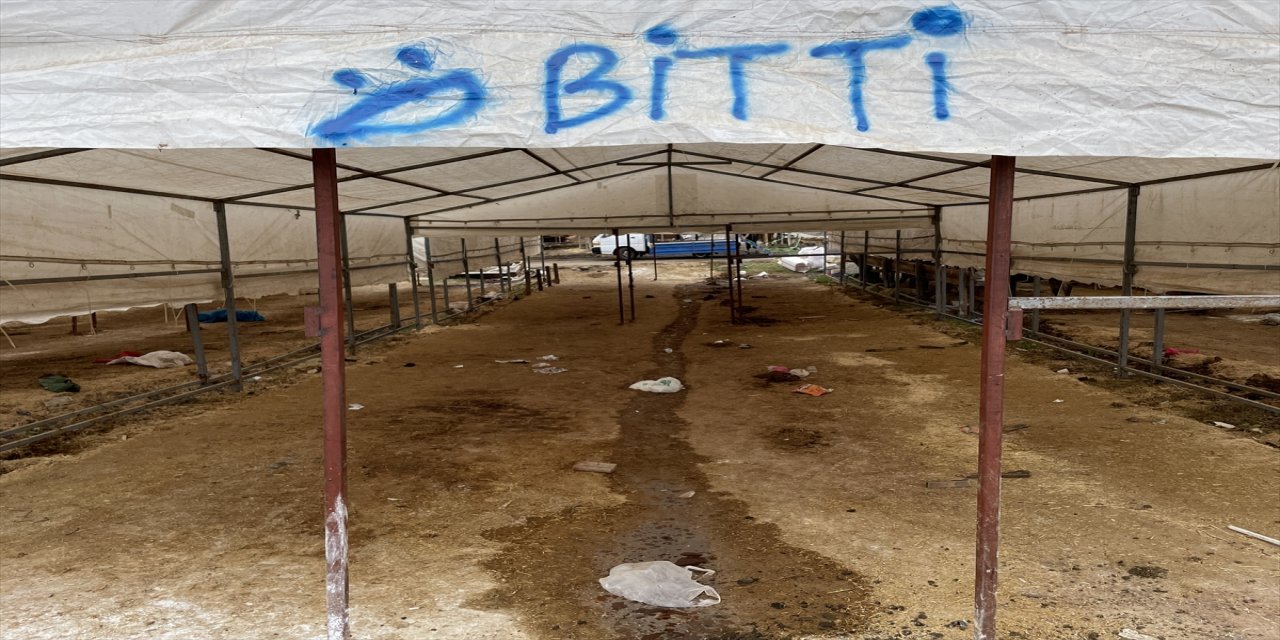 İstanbul'da kurban satış noktalarında sakinlik başladı.