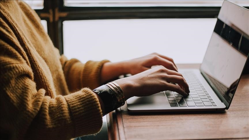 Anket: ABD'lilerin yüzde 96’sı hibrit çalışmanın ruh sağlığına iyi geldiğini düşünüyor