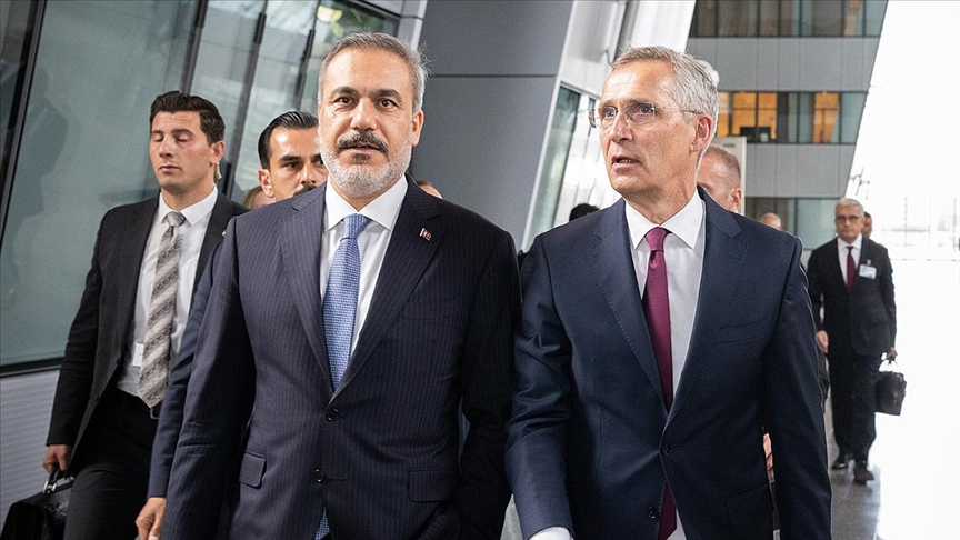 Kur'an-ı Kerim'e alçakça saldırılmasına izin verilmesi, göz ardı edebileceğimiz bir durum değildir.