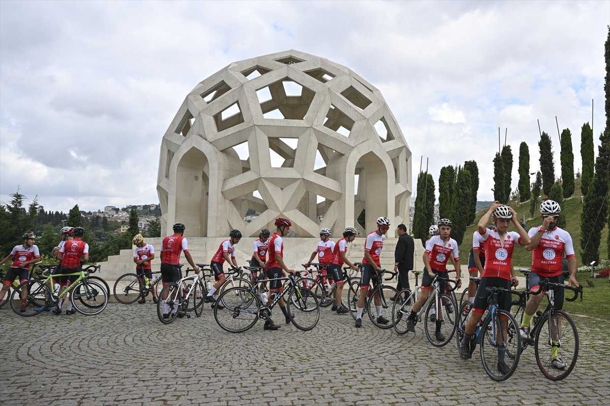 "Şehit Ömer Halisdemir Bisiklet Turu" İstanbul'dan başladı