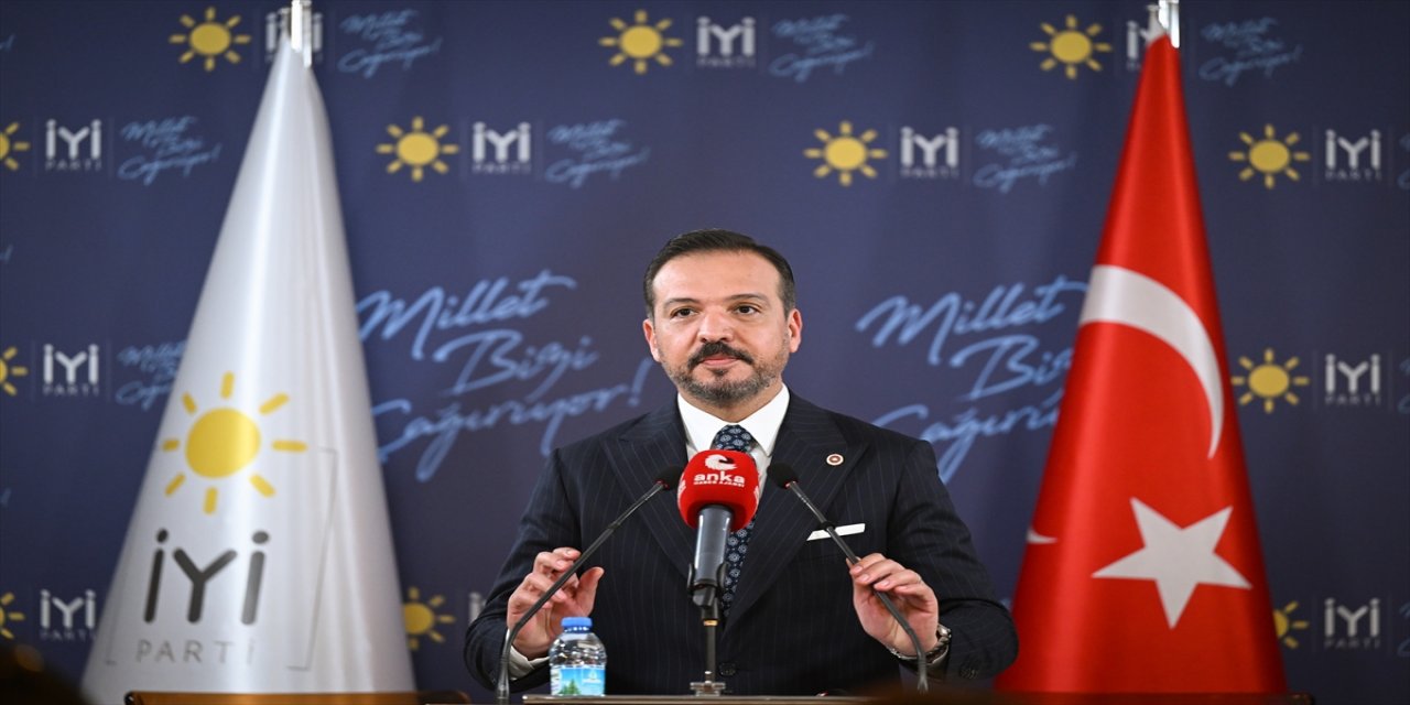 İYİ Parti Sözcüsü Zorlu gündeme ilişkin açıklamalar yaptı.