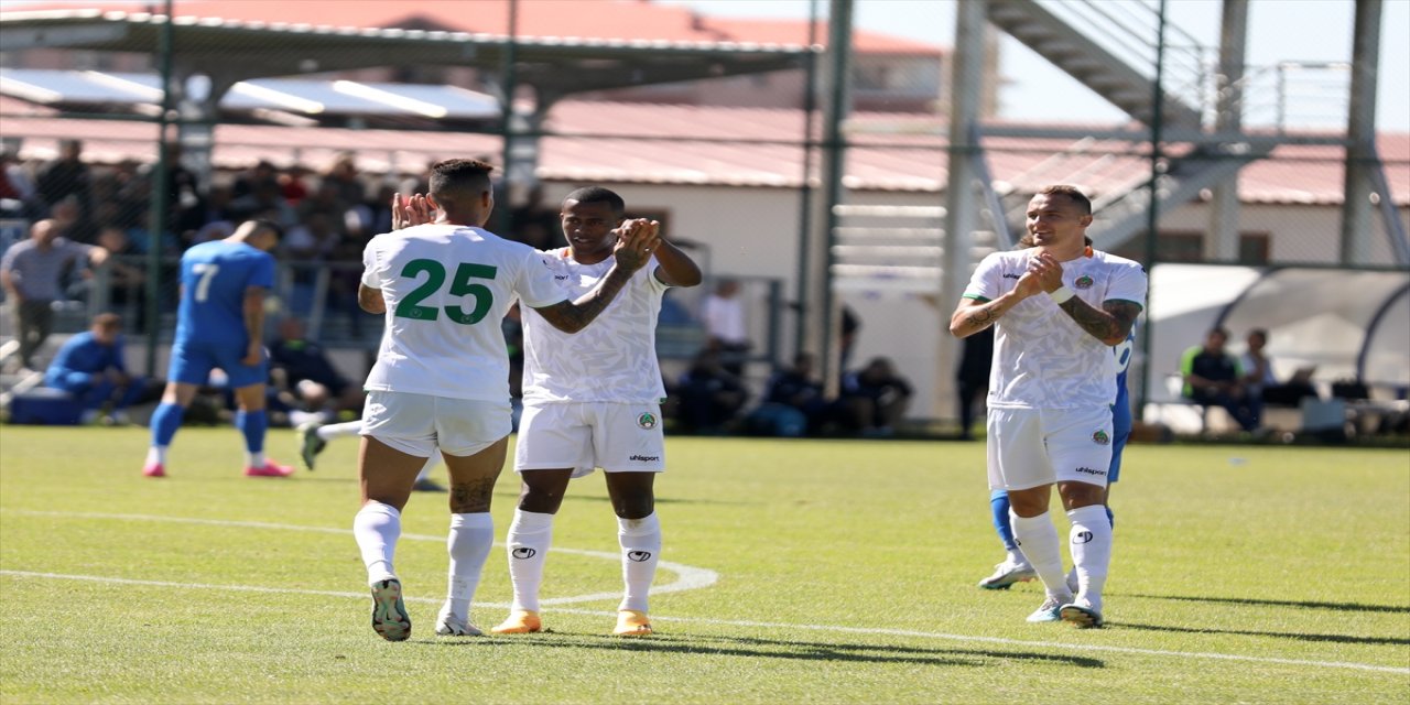 Konya’da 30 bin kişi İLHAN PALUT diye inledi