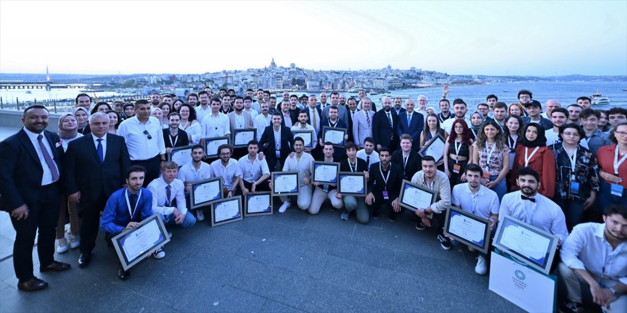 SoftITo Yazılım-Bilişim Akademisi'nin ilk mezunları: