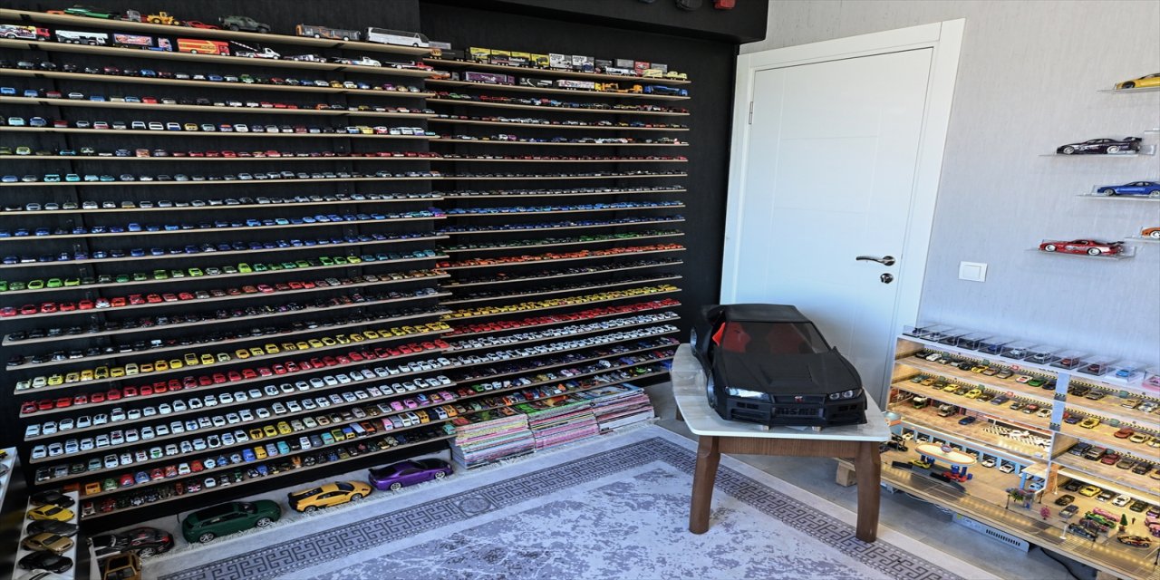 Oyuncak araba tutkusu onu bir "Koleksiyoner" haline getirdi.