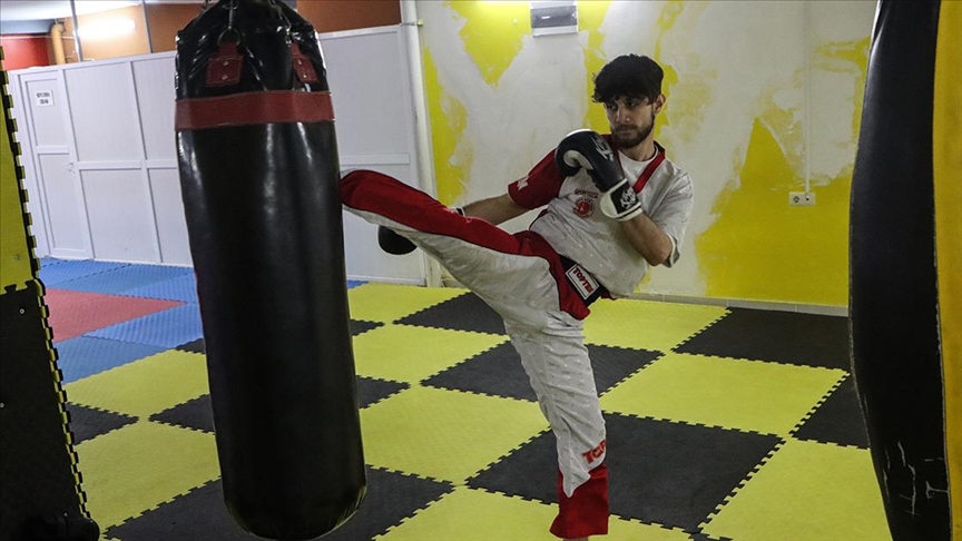 Milli kickboksçu: Ülkemizin bayrağını dalgalandıracağız