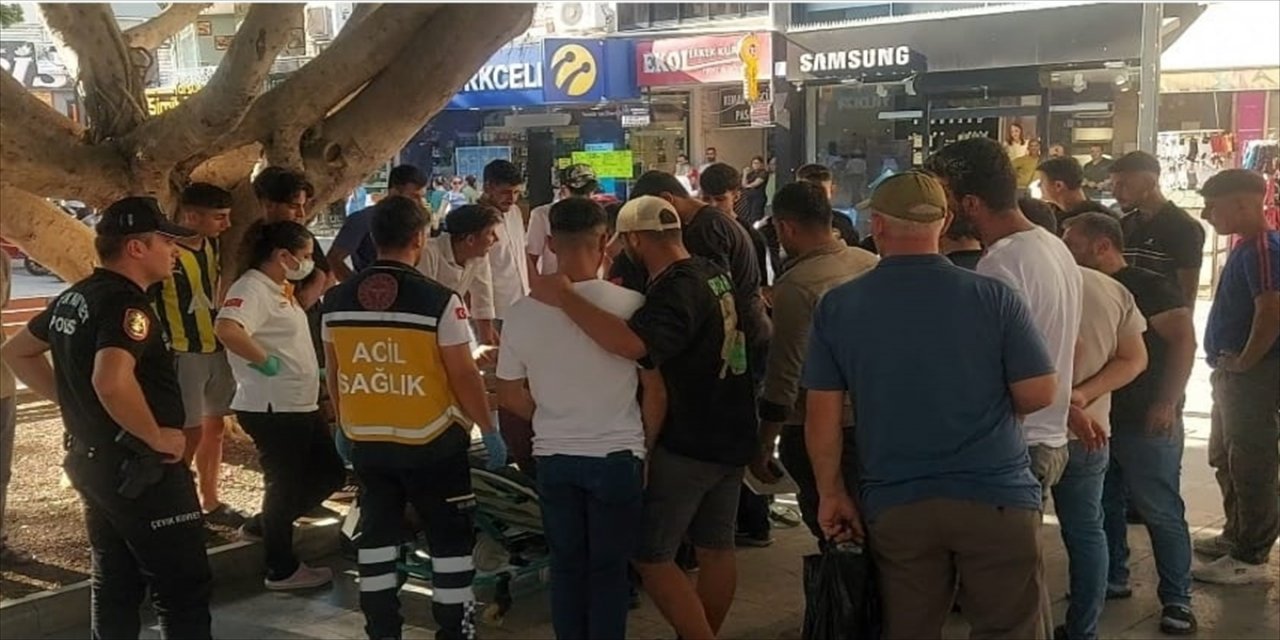 Mersin'de bir kişinin tabancayla vurulması kamerada