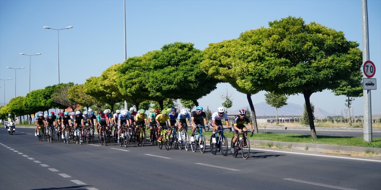 Erciyes Uluslararası Yol ve Dağ Bisikleti Yarışları yapılıyor.
