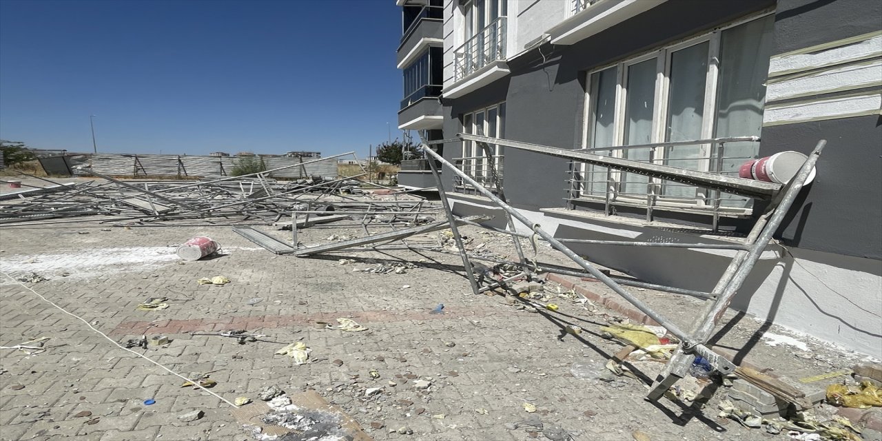 İnşaat iskelesinin çökmesi sonucu 1 işçi yaşamını yitirdi.