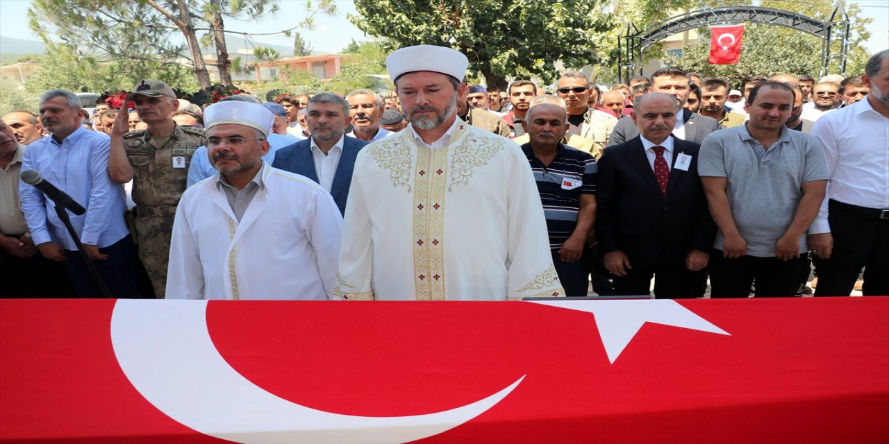 Şehitin cenazesi memleketinde toprağa verildi.