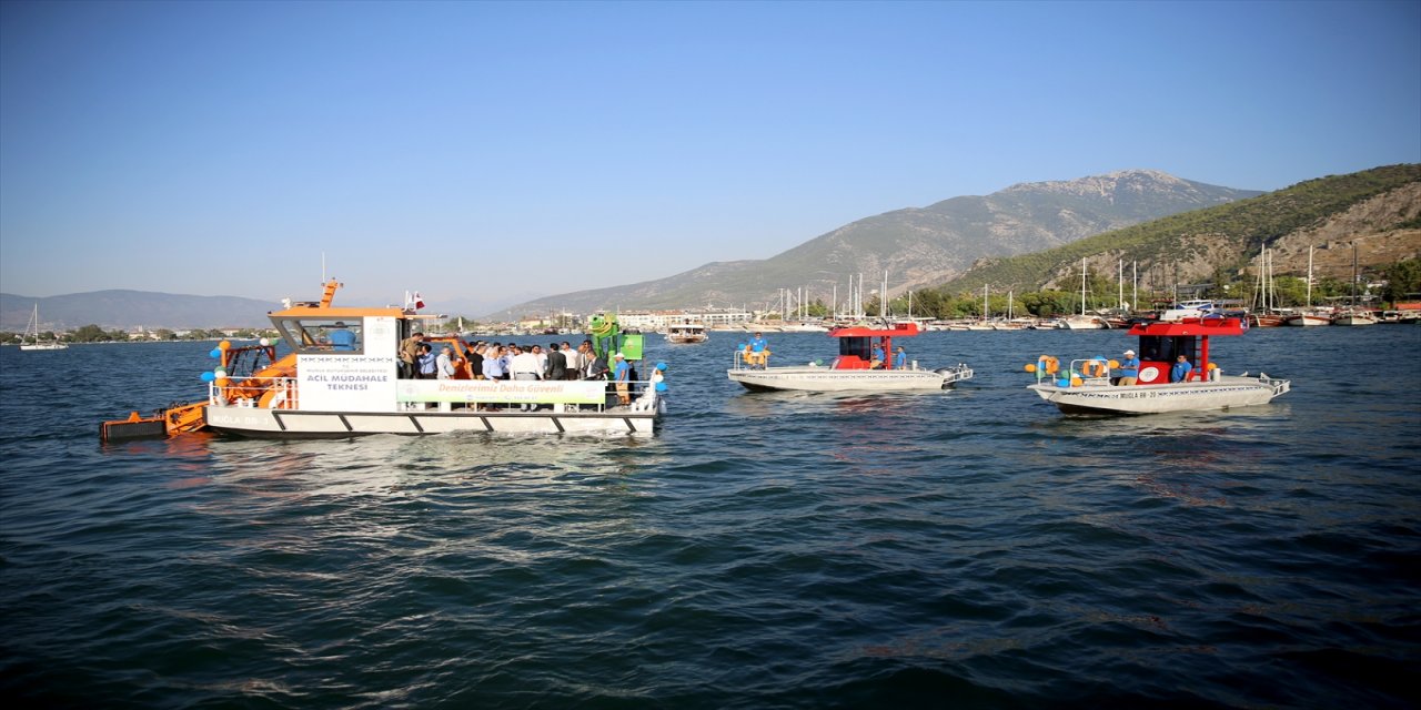 Muğla'da müdahale tekneleri görev başında.