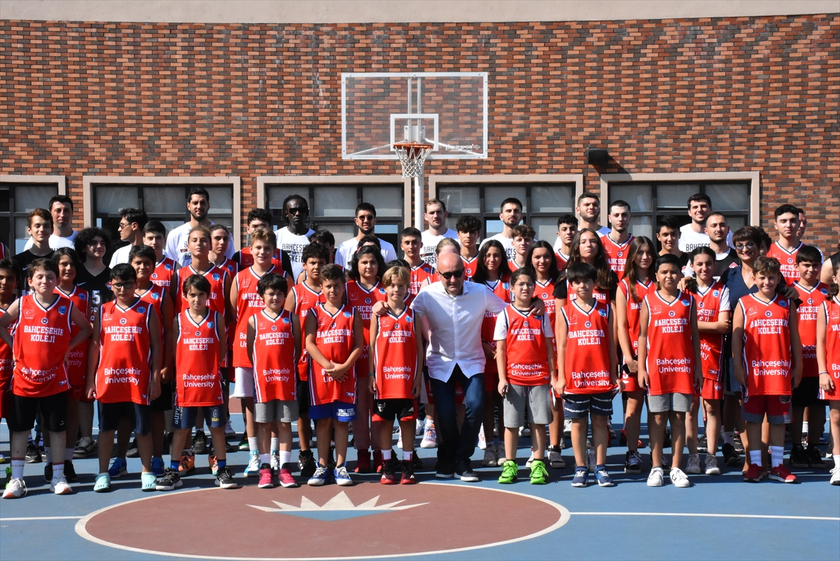 Bahçeşehir Koleji Basketbol Takımı, yeni sezon açılışını Ordu'da yaptı