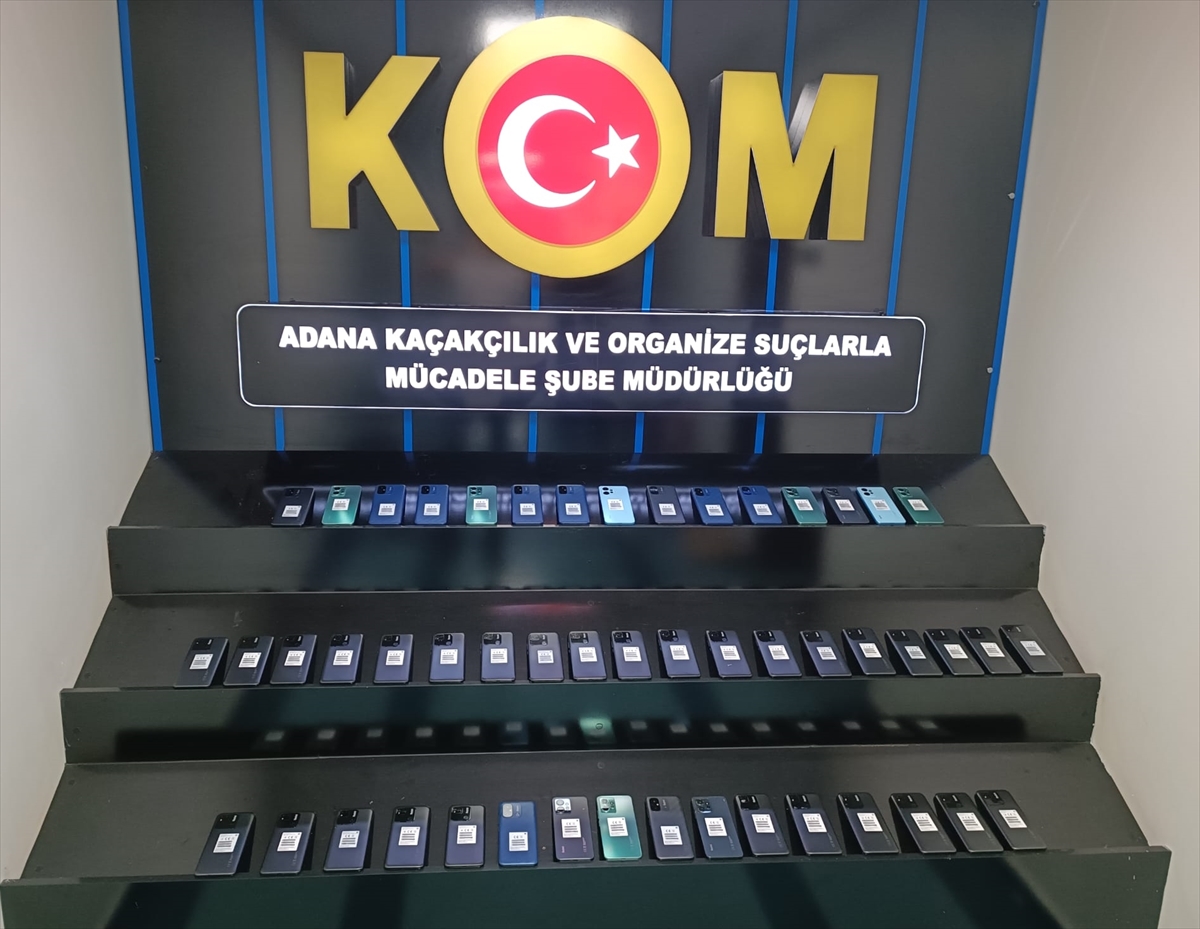 Tarihi eser, sigara ve cep telefonu kaçakçıları yakalandı