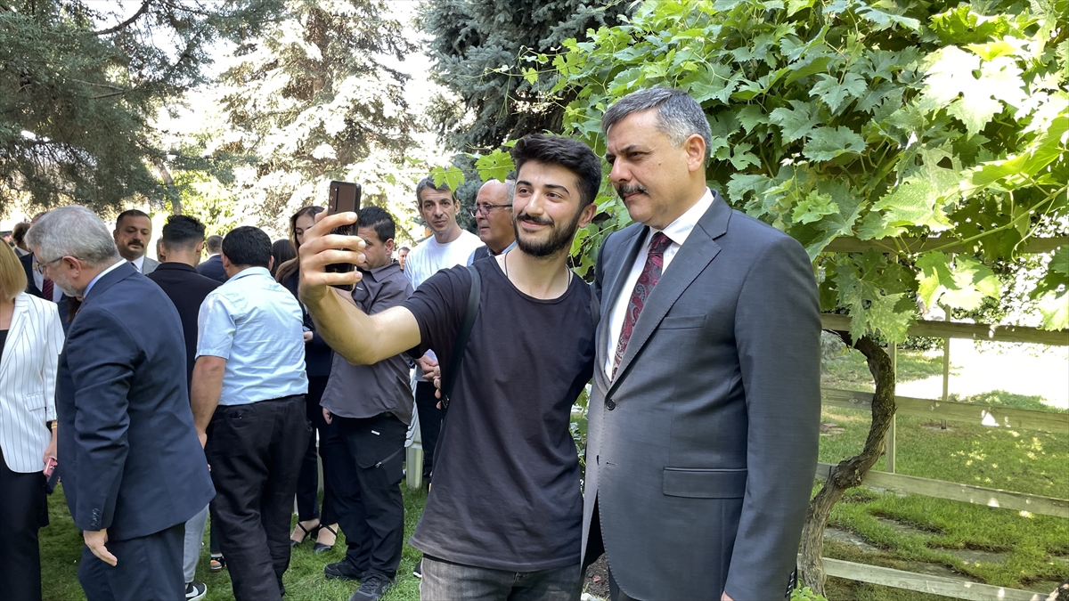 Erzurum'a atanan Vali Mustafa Çiftçi, Çorum'dan uğurlandı