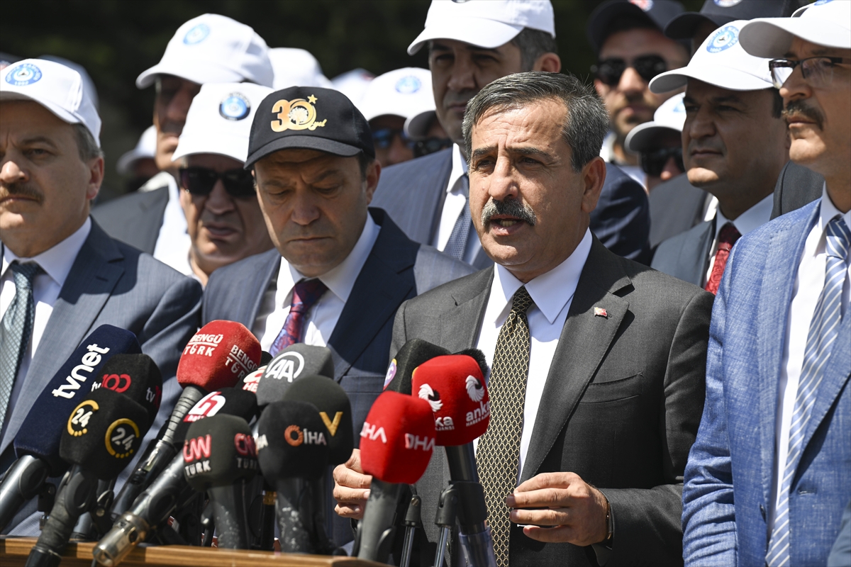 Hedeflenen enflasyonun altında teklifle masaya gelmenin amacını anlamlandıramıyoruz